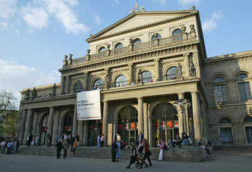 Opernhaus