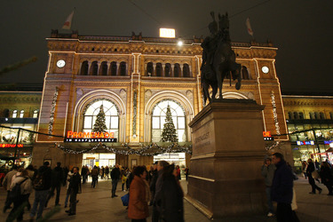 Weihnachtsmarkt auf dem Ernst-August-Platz