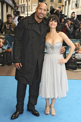 Dwayne Johnson, Carla Gugino
