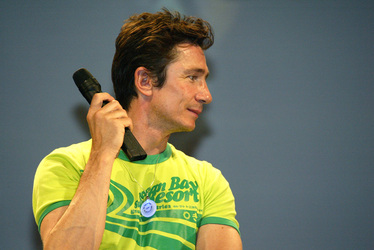 Dominic Keating