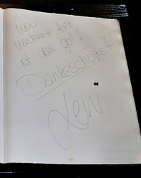 Lenas Eintrag im Goldenen Buch der Stadt Hannover