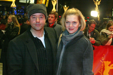 Jan Josef Liefers, Anna Loos