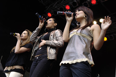 Mandy Capristo, Senna Guemmour, Bahar Kizil