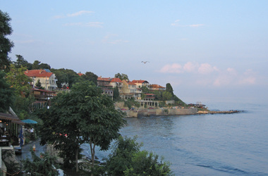 Blick von der Johannes-Aliturgetos-Kirche