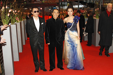Honglei Sun, Yimou Zhang, Ni Yan