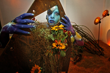 Universum in Rüstung / Armored Universe