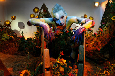 Universum in Rüstung / Armored Universe