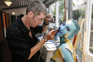 Jörg Düsterwald mit Model Sarah