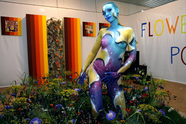 Universum in Rüstung / Armored Universe