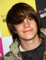 Johnny Simmons