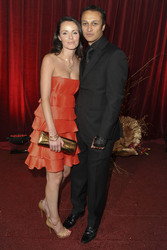 Chris Bisson mit Begleitung