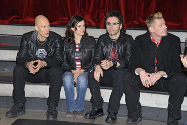 Marta Jandová (Die Happy) und Oomph