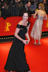 Natalia Wörner (im Hintergrund Heike Makatsch)