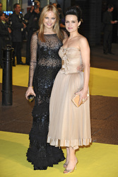 Malin Akerman, Carla Gugino