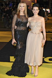 Malin Akerman, Carla Gugino