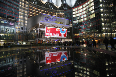 CineStar Kino mit Berlinale Plakat