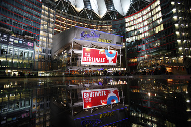 CineStar Kino mit Berlinale Plakat