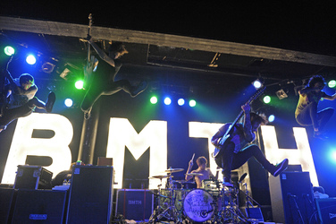 Jona Weinhofen, Matt Kean, Matt Nicholls, Lee Malia, Oli Sykes (Bring Me the Horizon)