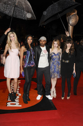 Tamsin Eggerton, Noel Clarke, Emma Roberts und Gäste