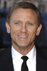 Daniel Craig