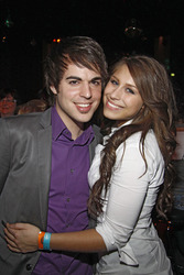 Linda Teodosiu mit Freund Simon Gincberg