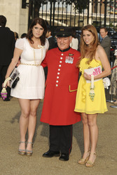 Eugenie Mountbatten-Windsor / Princess Eugenie of York, Beatrice Mountbatten-Windsor / Princess Beatrice of York