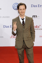Tom Schilling