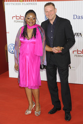 Devid Striesow mit Freundin