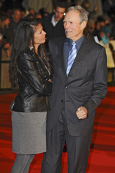 Clint Eastwood mit Ehefrau Dina Ruiz