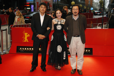 Yeong-ho Kim, Eun-hye Park, Sang-soo Hong