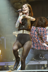 Jennifer Weist (Jennifer Rostock)