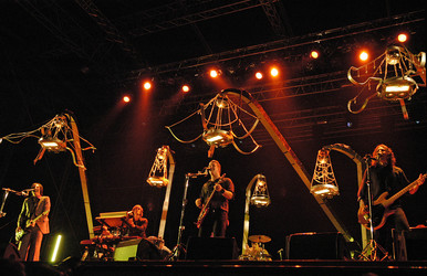 Troy Van Leeuwen, Dean Fertita, Josh Homme, Joey Castillo, Michael Shuman