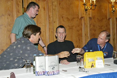 Richard Arnold, Kevin Sorbo, Leonard Nimoy, Rick Searfoss