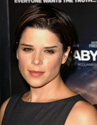 Neve Campbell