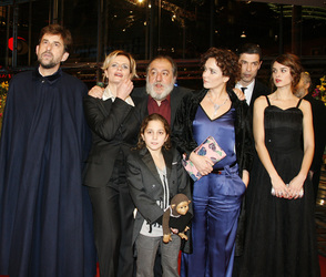 Nanni Moretti, Isabella Ferrari, Blu Yoshimi, Antonello Grimaldi, Valeria Golino, Alessandro Gassman, Kasia Smutniak