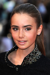 Lilly Collins