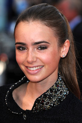 Lilly Collins