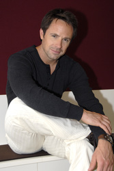 William deVry