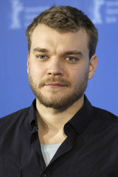 Pilou Asbaek
