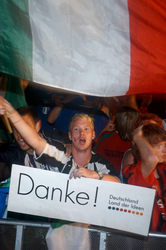 Italienische Fans feiern den WM-Sieg auf der Fanmeile