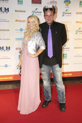 Nika Krosny, Tom Lehel