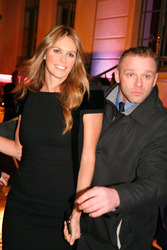 Elle Macpherson mit Bodyguard