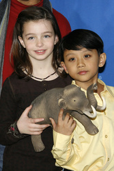 Sophie Nyweide, Martin Delos Santos