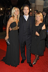 Christian McKay mit Begleitung