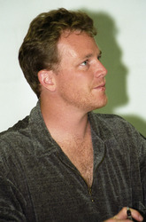 Robert Duncan McNeill