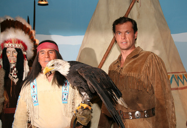 Gojko Mitic, Joachim Kretzer