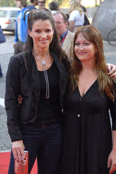 Julia Ormond, Jennifer Chambers Lynch