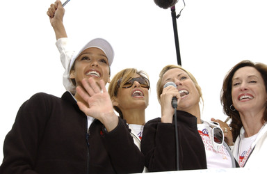 Jessica Alba, Eva Mendes, Sheryl Crow, Lilly Tartikoff