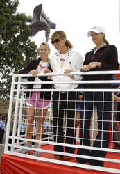 Sheryl Crow, Eva Mendes, Jessica Alba