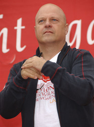 Michael Chiklis